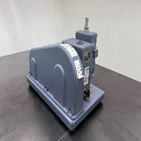 Welch Vacuum Pump image 1
